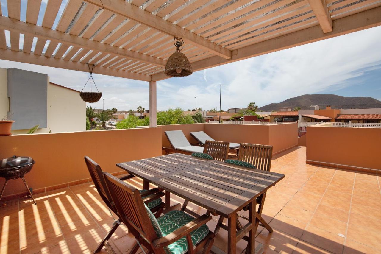 Las Fuentes Corralejo Exteriör bild
