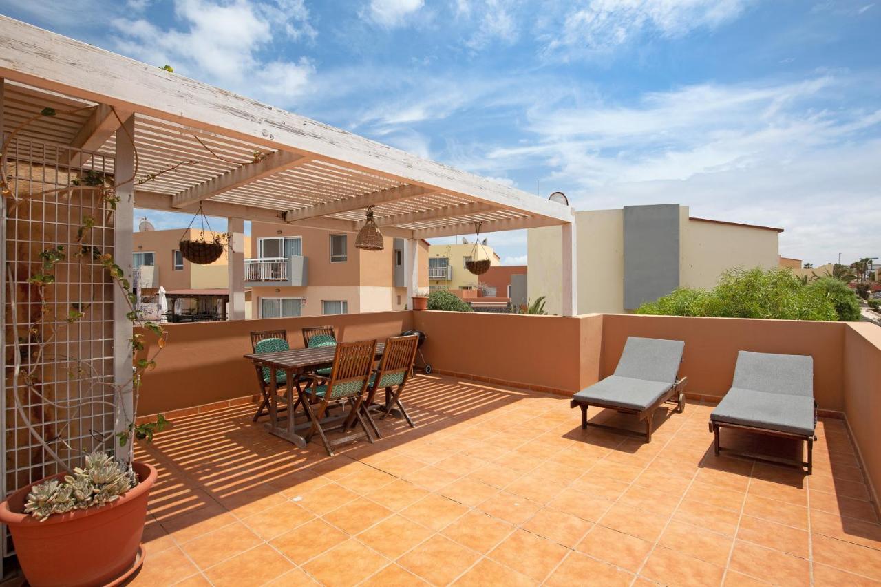 Las Fuentes Corralejo Exteriör bild