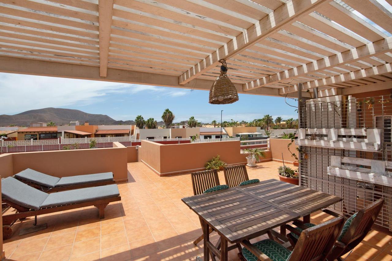 Las Fuentes Corralejo Exteriör bild